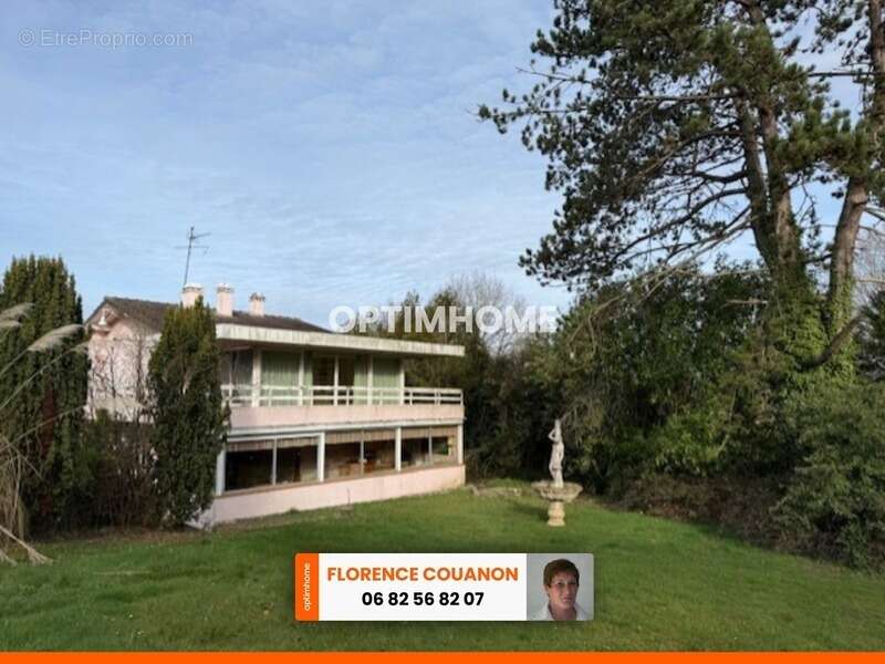 LONGVILLIERS (78) Maison d'Architecte de 240 m² à vendre 7 pièces. 3 chambres et jardin 1677 M² clos - photo 6