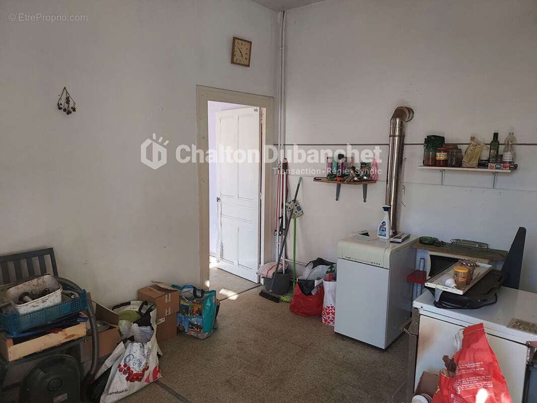 Maison à SAINT-JUST-LA-PENDUE