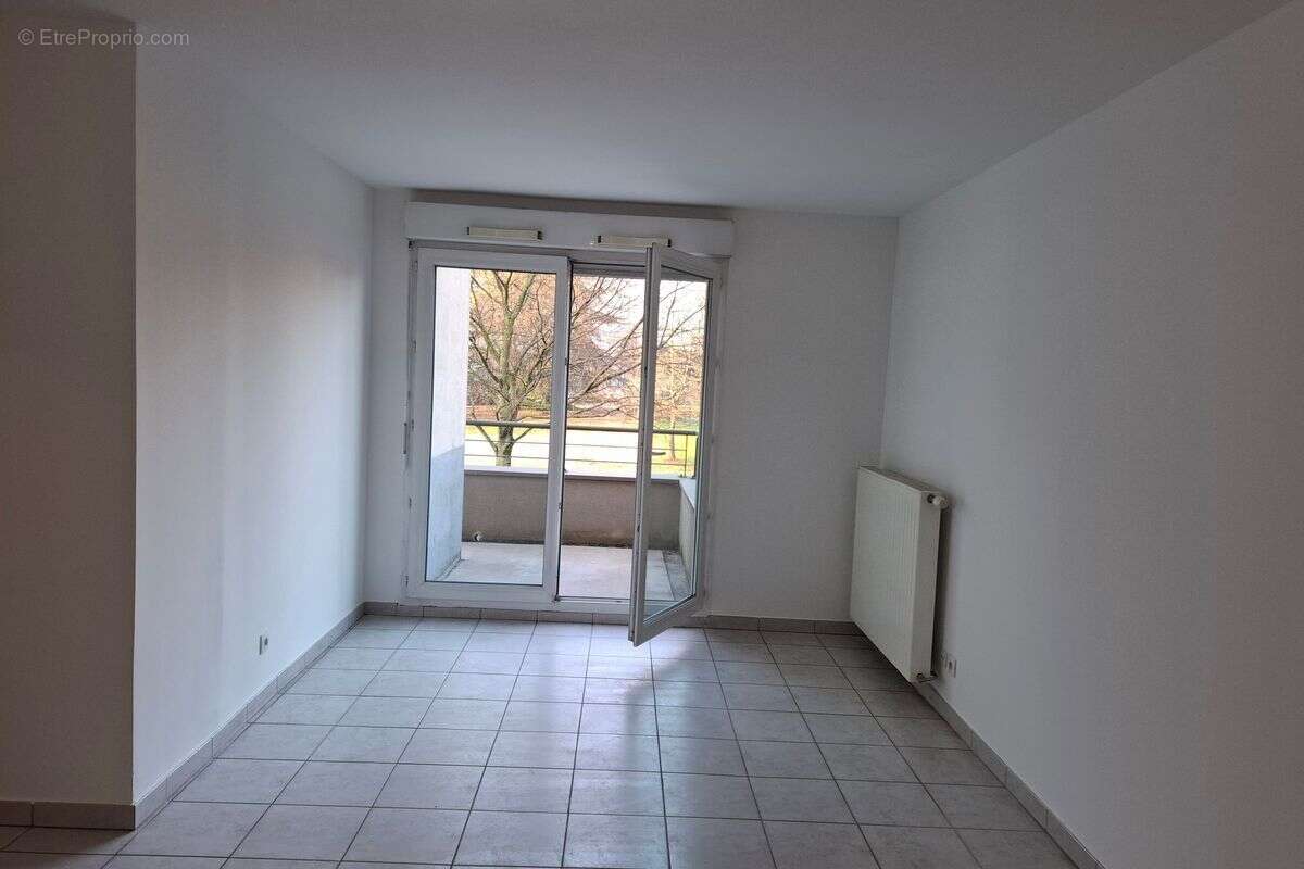 Appartement à BRON