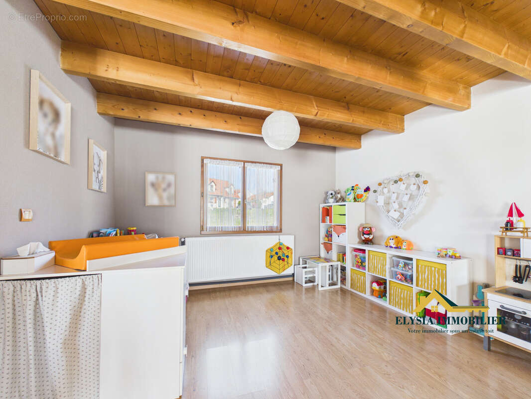 Maison à CHAUDENEY-SUR-MOSELLE