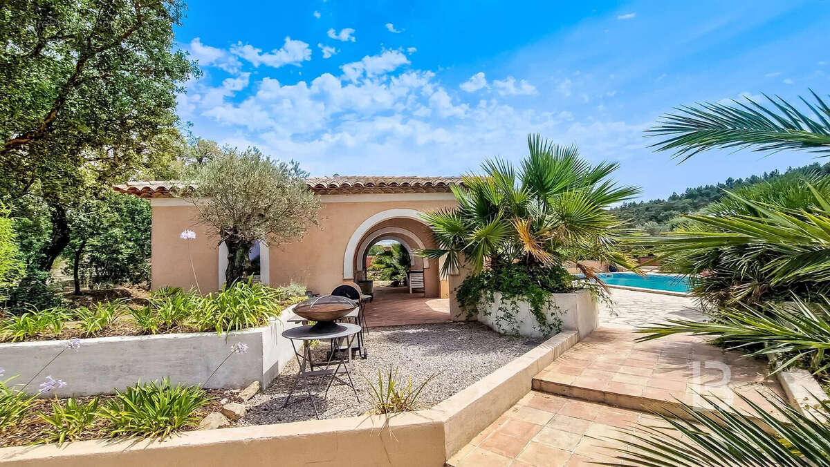 Maison à PLAN-DE-LA-TOUR