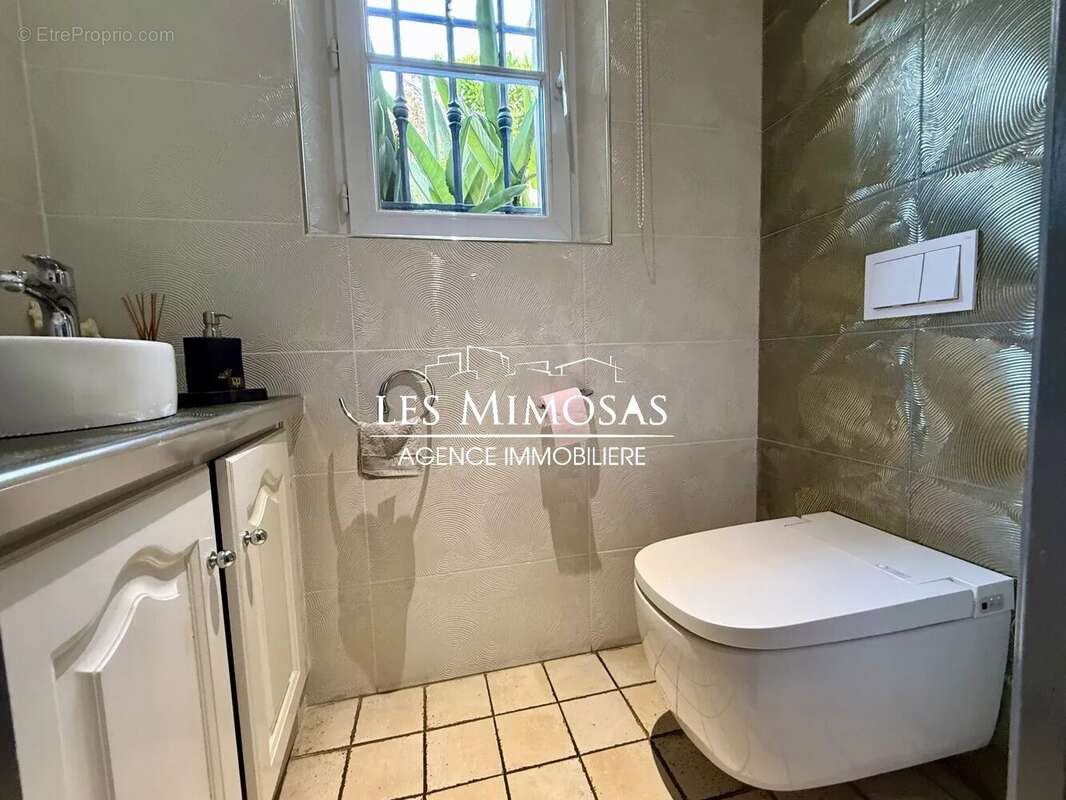 Maison à FREJUS