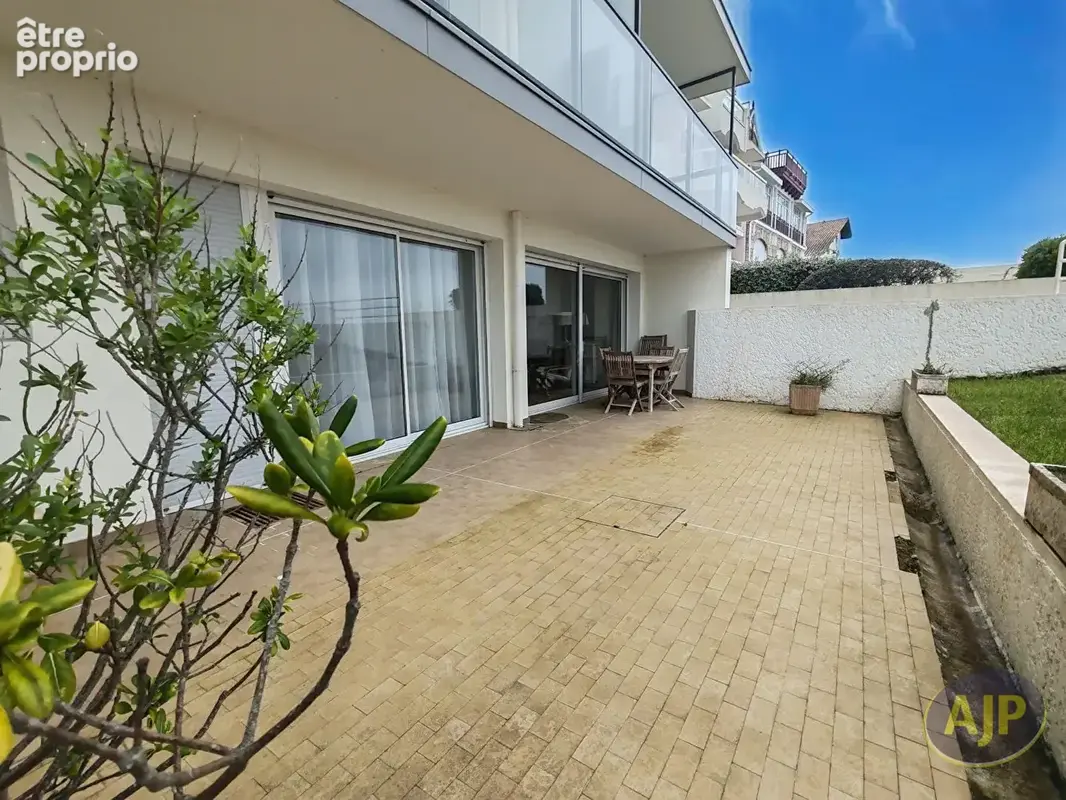 Arcachon Proche chapelle  T3 Mer 83m² - Première ligne de mer - photo 12