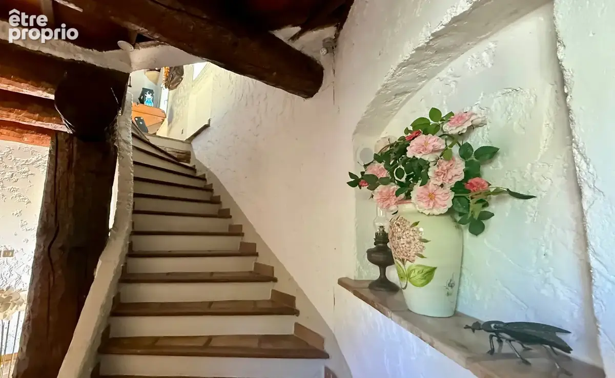 Propriété à vendre entre Peynier et Trets sur plus d'un hectare, maison principale environ 225 m2 - photo 12