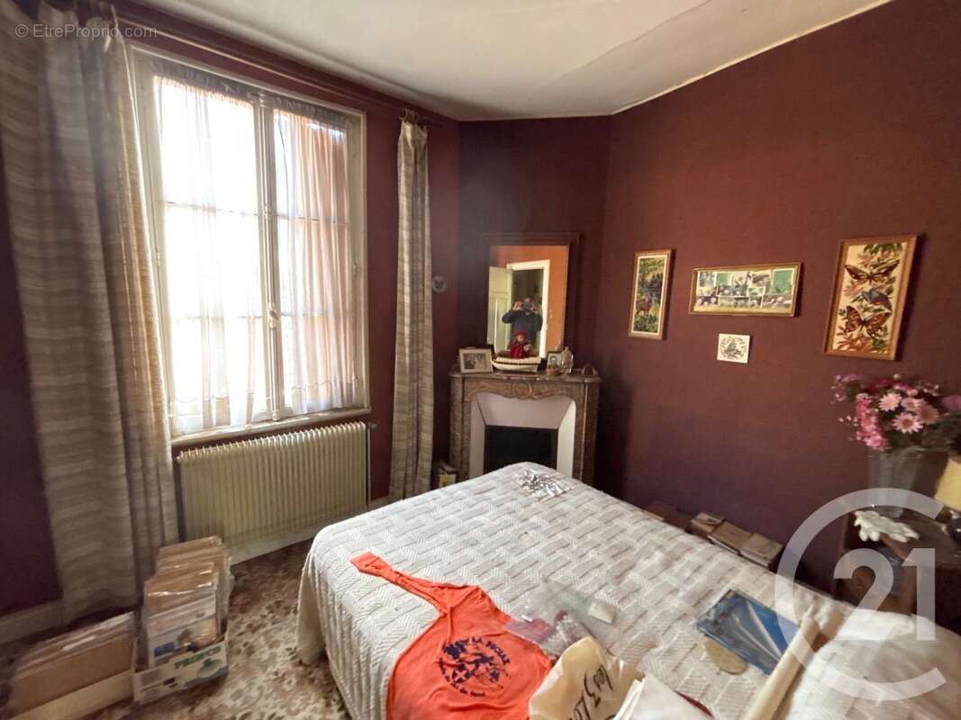 Maison à IVRY-LA-BATAILLE