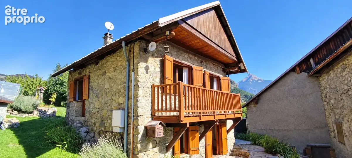 Photo Maison à Champcella au prix de 232 000€