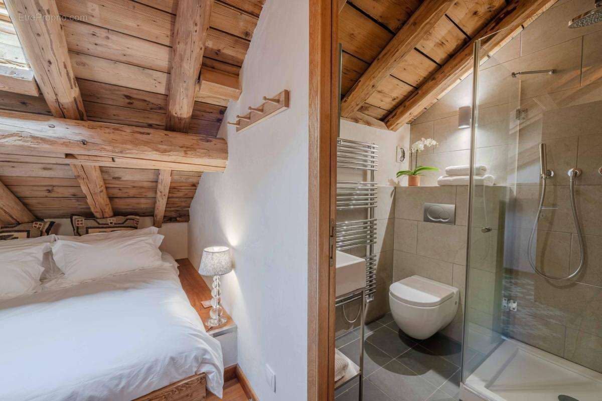 Rare appartement duplex au cœur d’Argentière avec vue panoramique sur le massif du Mont-Blanc - photo 8