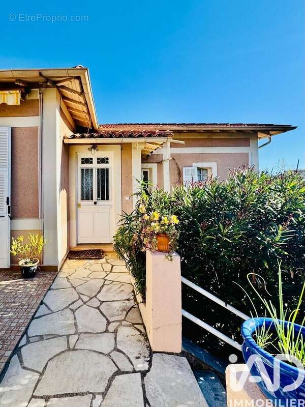 Photo 2 - Maison à ANTIBES