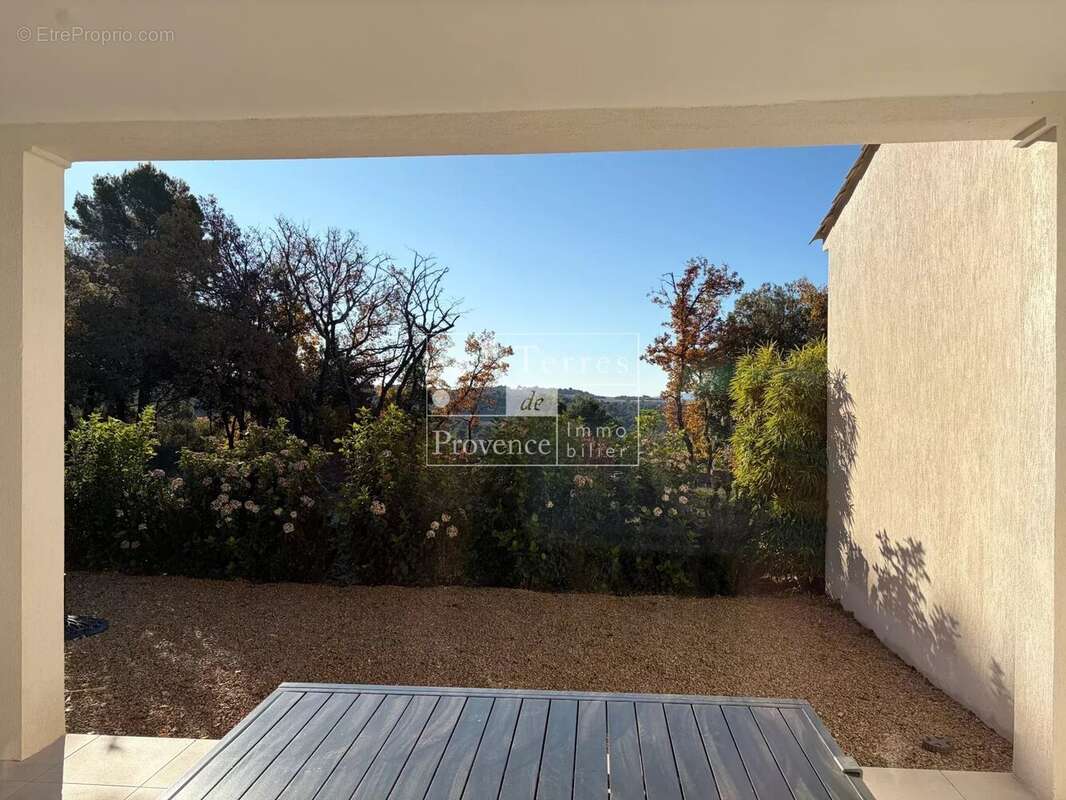 Maison à BAUDINARD-SUR-VERDON