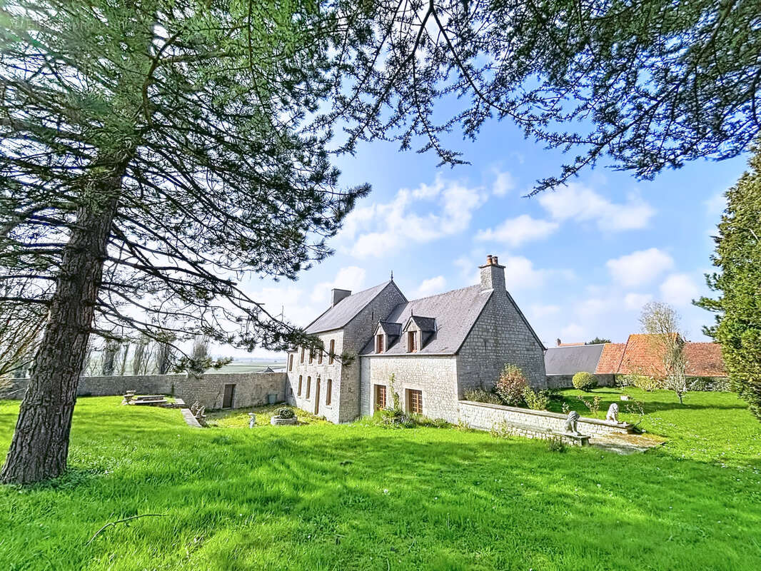 Maison à LIESVILLE-SUR-DOUVE