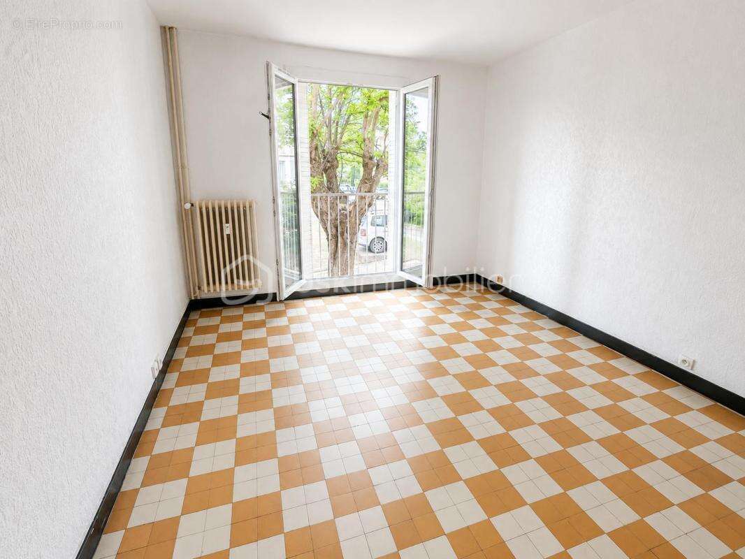 Appartement à BOURG-SAINT-ANDEOL