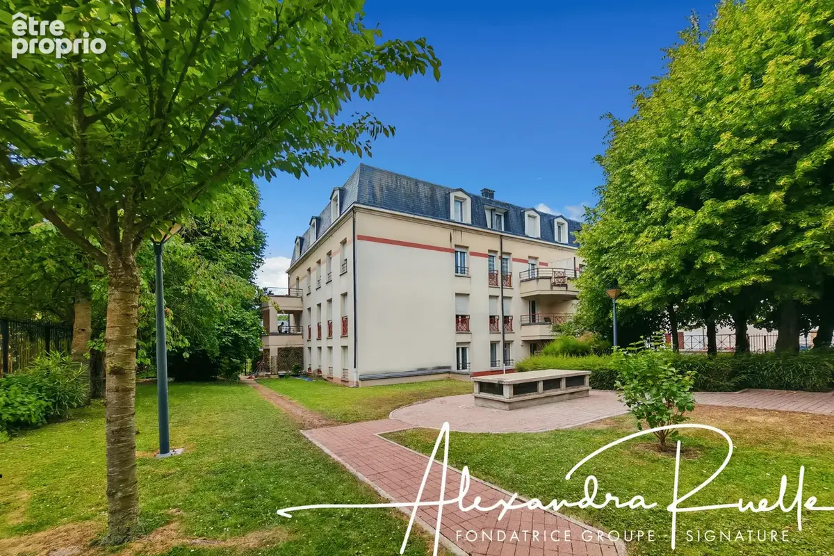 Centre ville appartement avec terrasse, ascenseur et parking privatif - photo 2