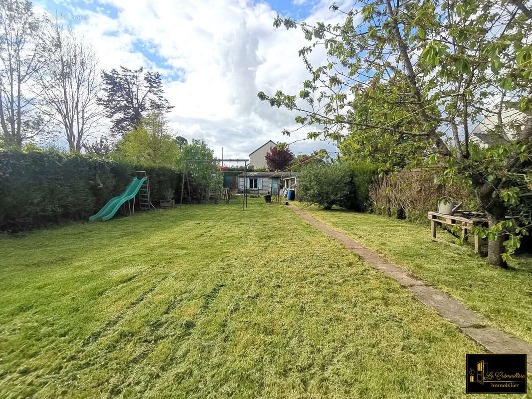 Maison à SAINT-ARNOULT-EN-YVELINES