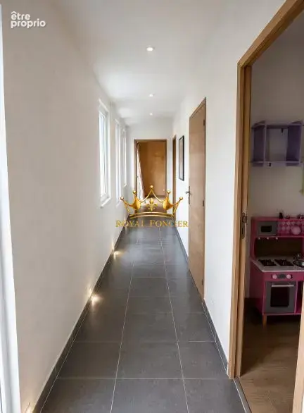 Couloir désevant les chambres 