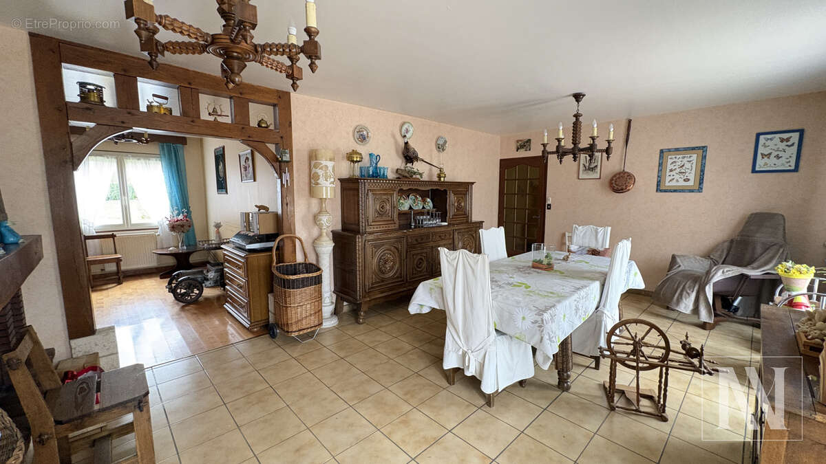 Maison à VILLEMOYENNE