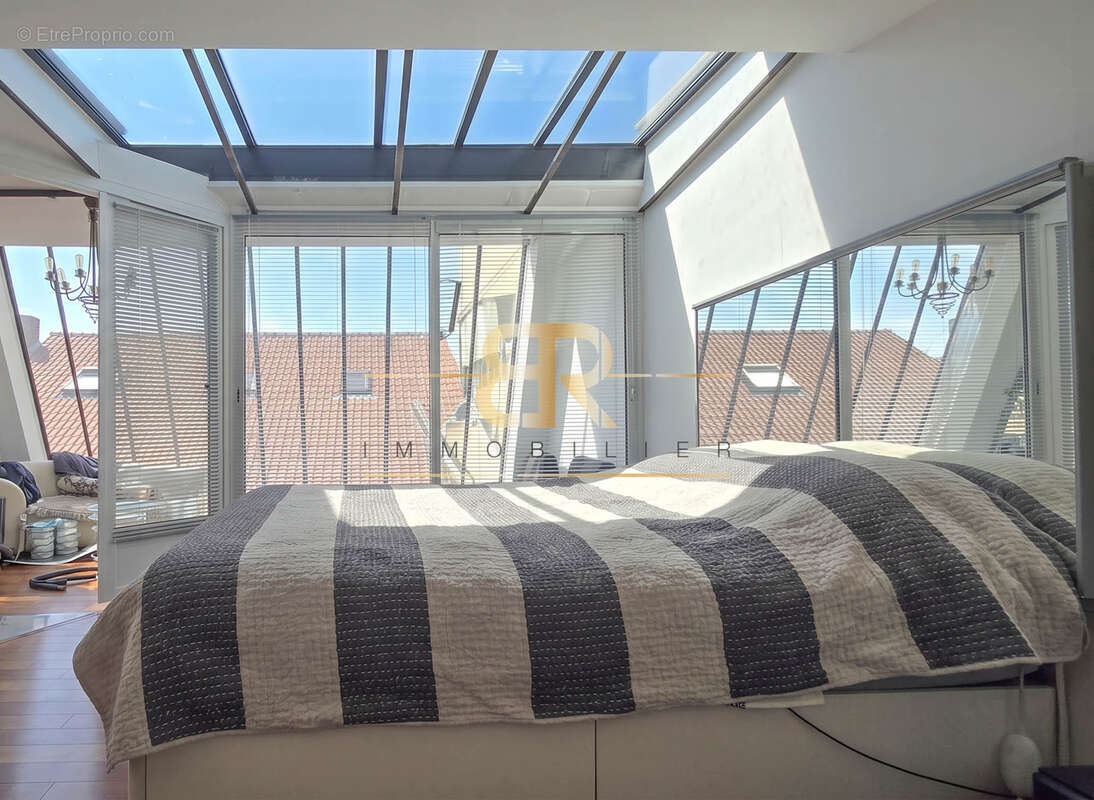 Loft atypique de 190 m2 avec terrasse, sauna sec, jacuzzi, calme et  lumineux - photo 20