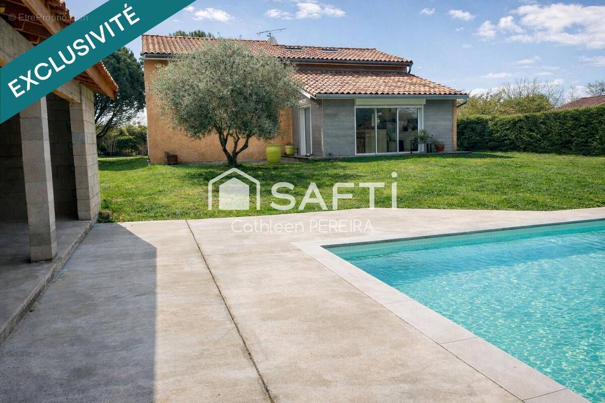 Photo 1 - Maison à SAINT-SULPICE