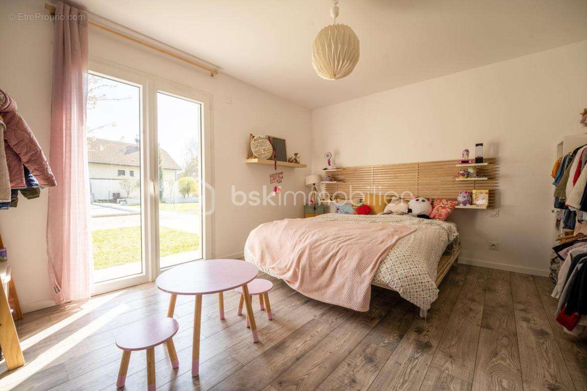 Maison à BOURGOIN-JALLIEU