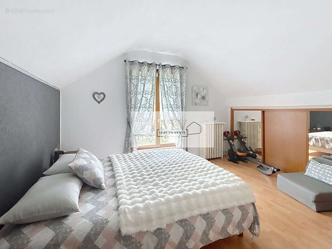 Maison à LE PERREUX-SUR-MARNE