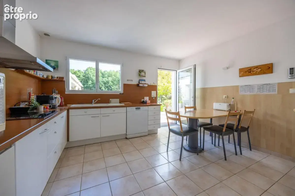 Propriété 250 m² avec piscine - photo 9