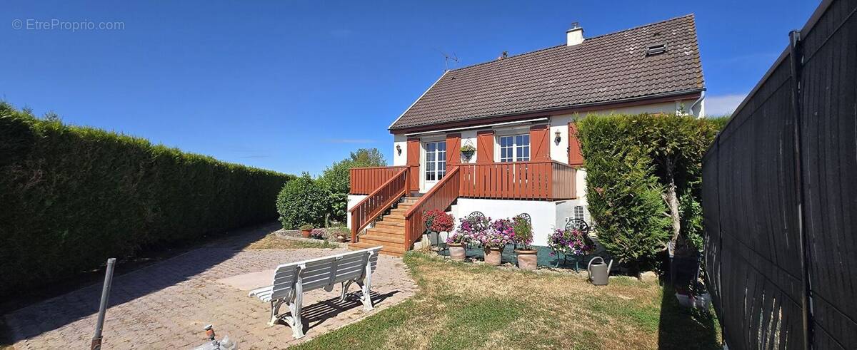 Maison à NANGIS