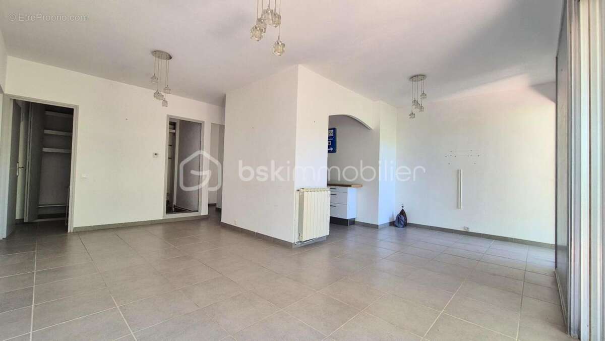 Appartement à HYERES