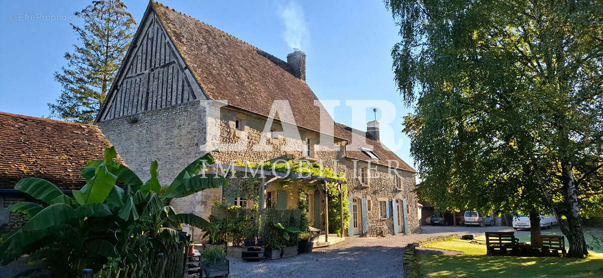 Maison à LE PIN-AU-HARAS