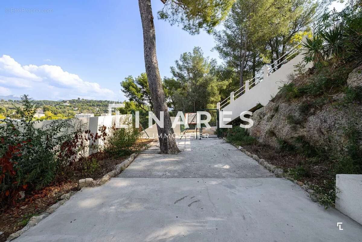 Appartement à MARSEILLE-12E