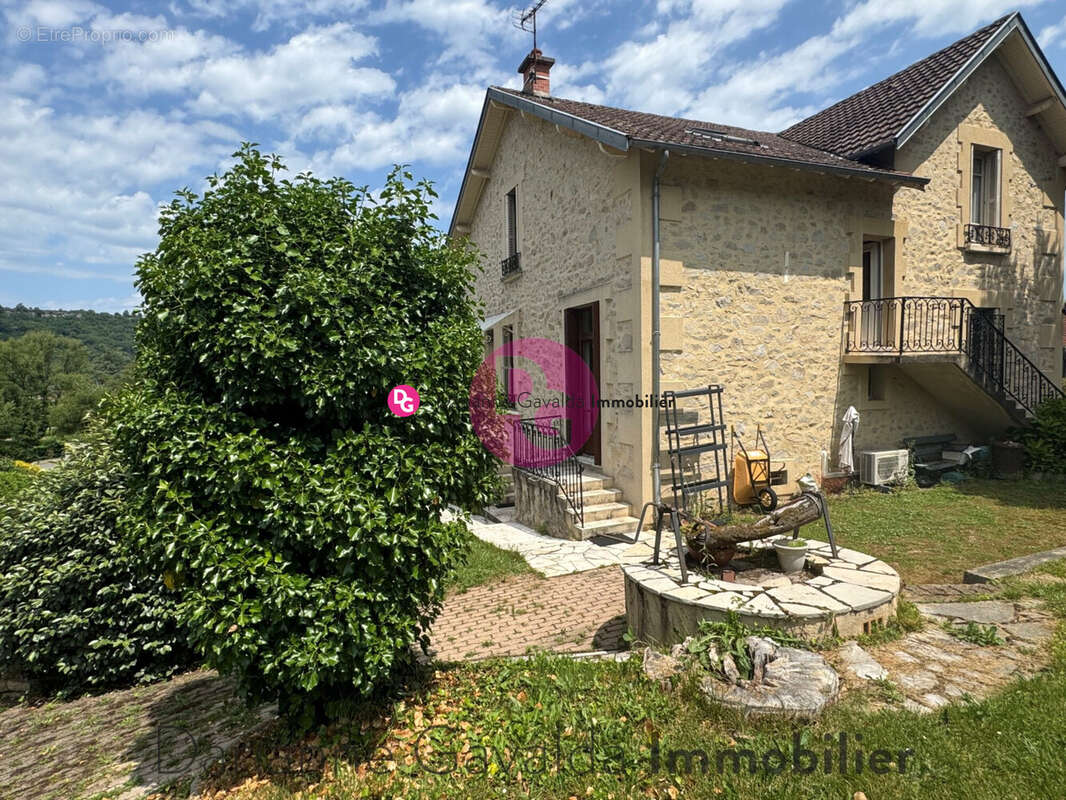 Maison à CAPDENAC-GARE