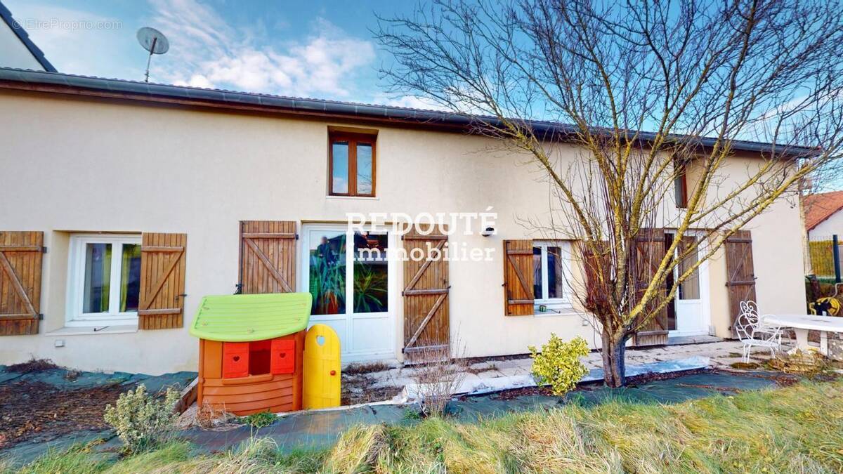 Maison à ECURY-SUR-COOLE