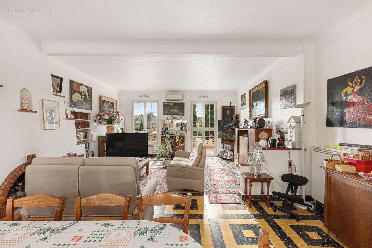 Maison à PEYMEINADE