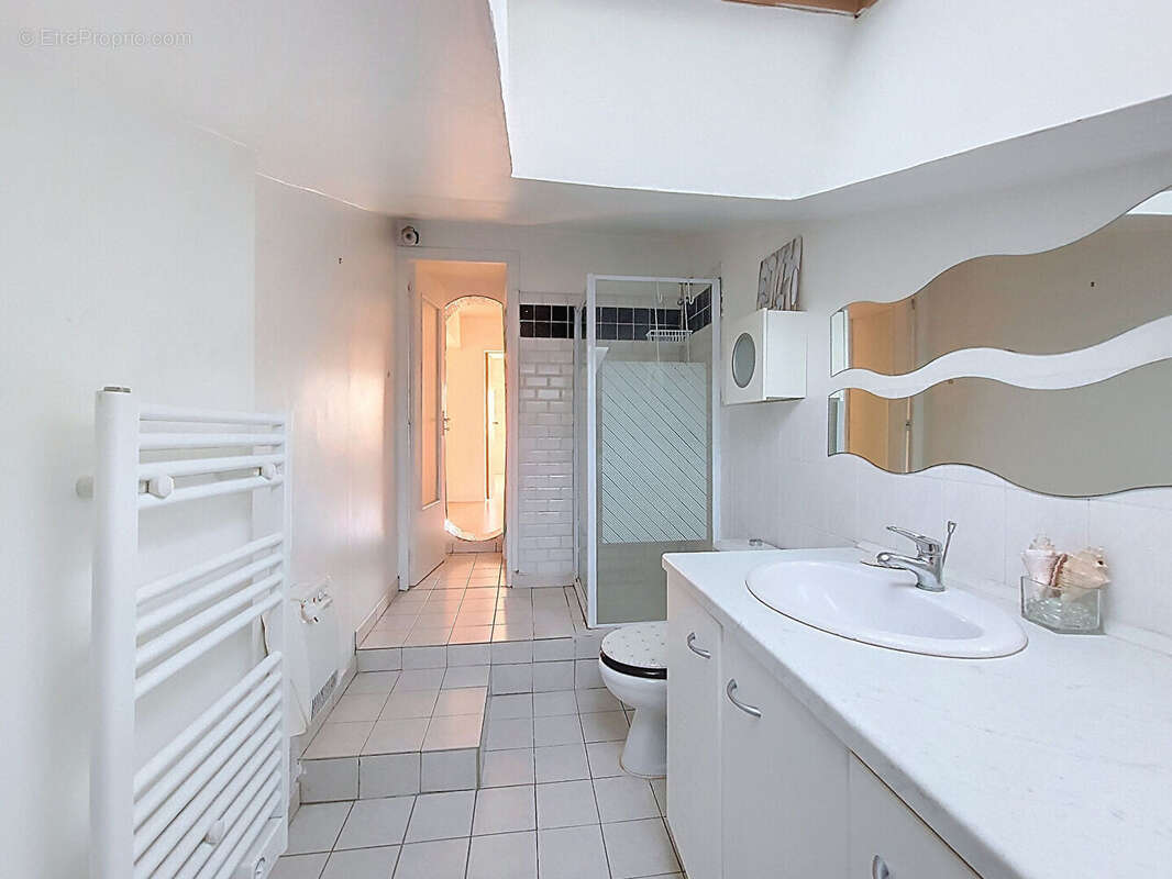 Maison à PAREMPUYRE