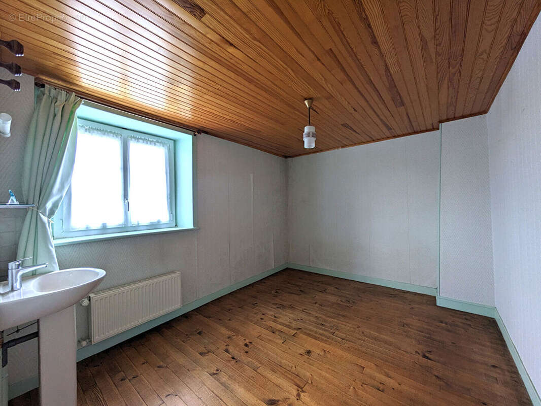 Maison à DOL-DE-BRETAGNE