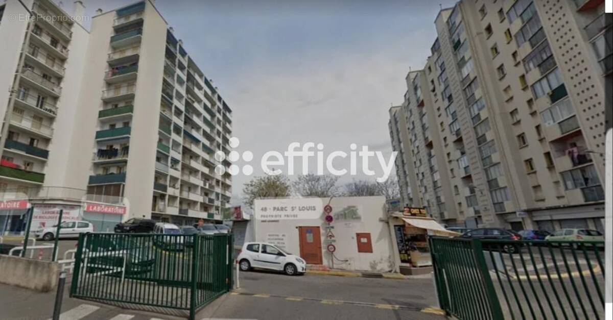 Appartement à MARSEILLE-15E