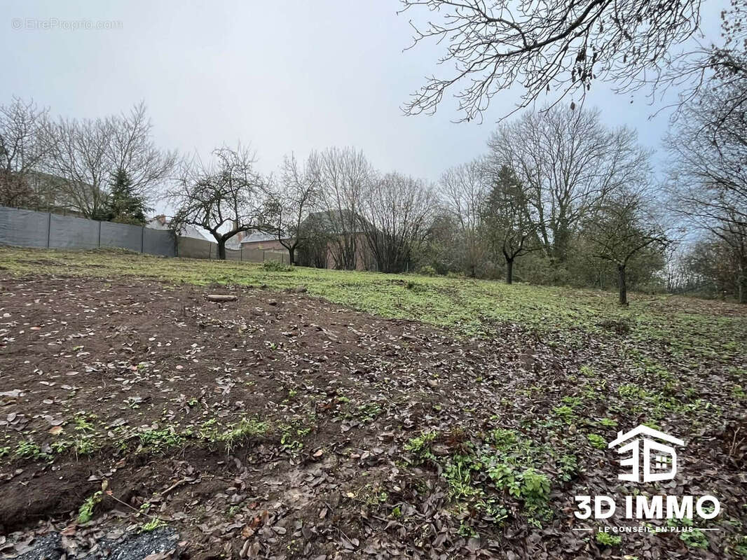 Terrain à ETROEUNGT