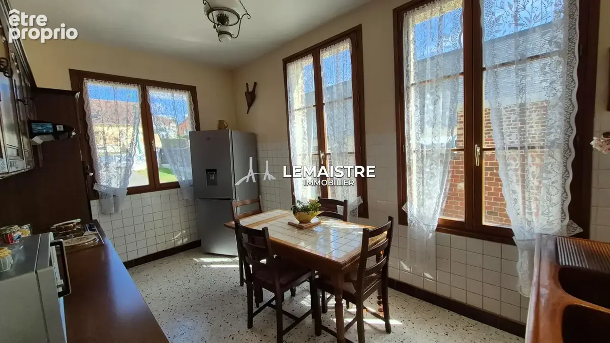 PROCHE EPOUVILLE - Maison de caractère en brique et silex - 3 chambres - Grenier 40 m² - 2 garages - photo 6