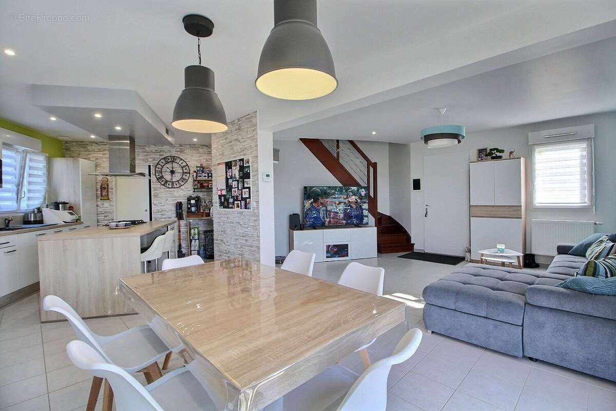 Maison à PONT-L'EVEQUE