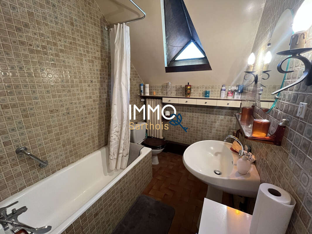 Maison à LA CHARTRE-SUR-LE-LOIR