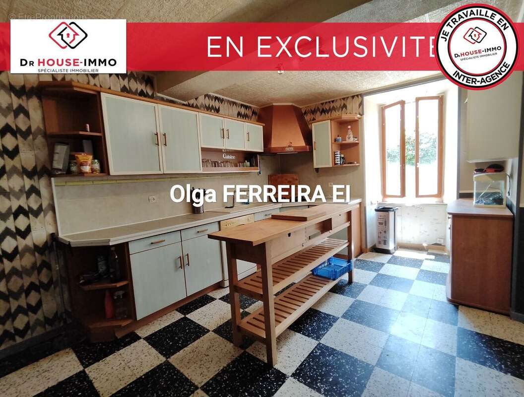 Maison à VILLENEUVE-LES-MONTREAL