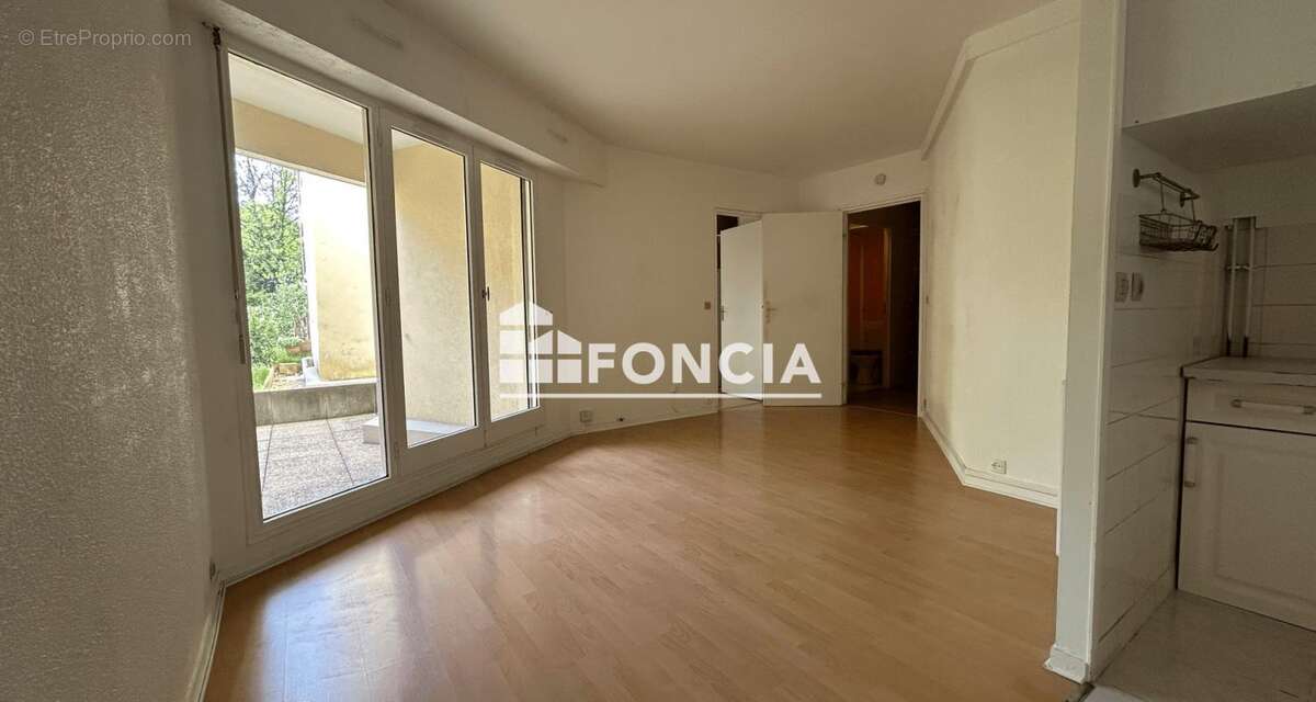 Appartement à MAISONS-ALFORT