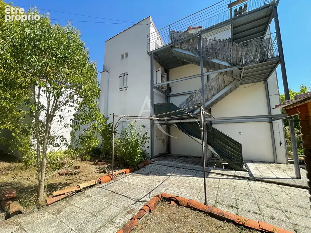 Maison  de Maître et appartement luxueux 12 pièce(s) 402.22 m2 - photo 4