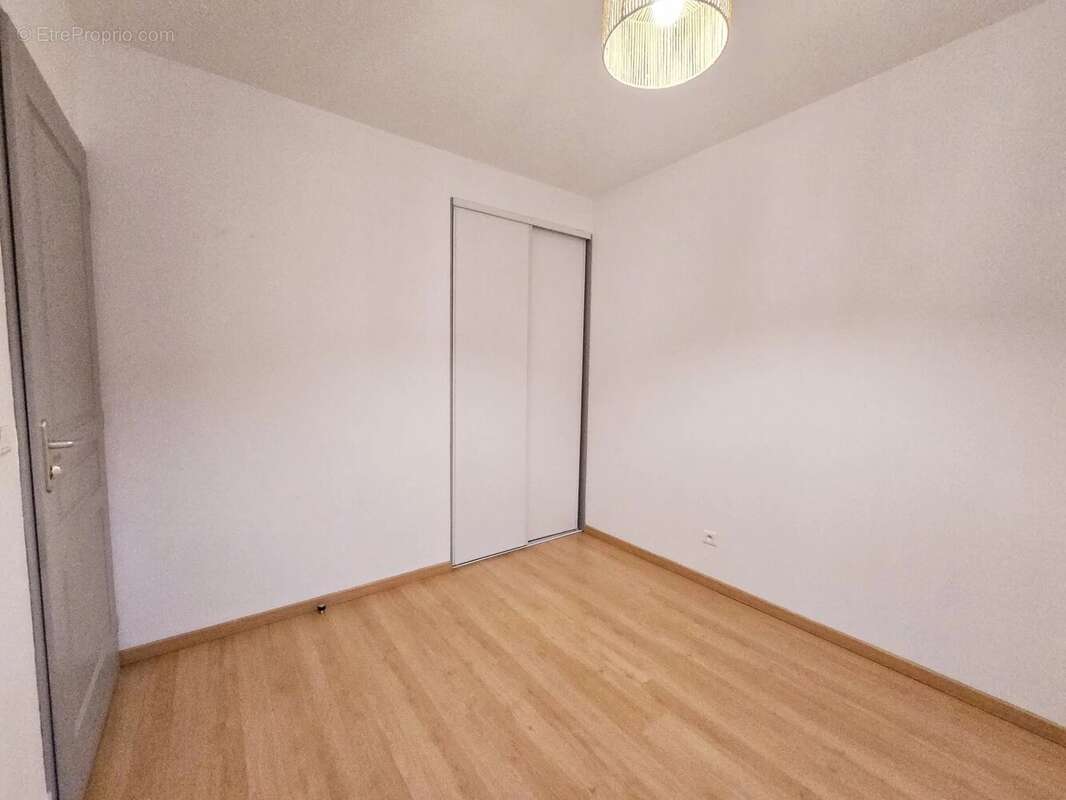 Appartement à ANSE