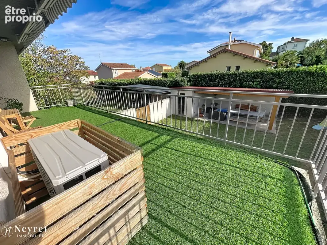Au calme T4 88m2 avec jardin de 368m2 privatif VERNAISON LIMITE CHARLY - photo 3