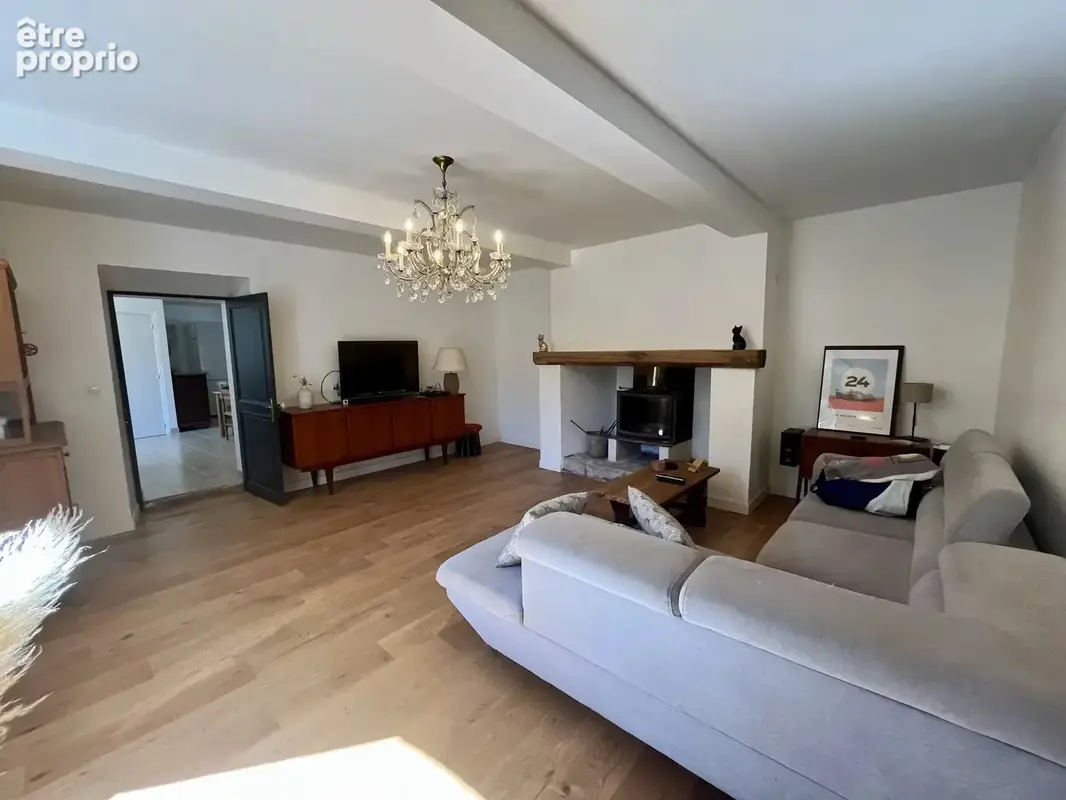Belle maison de caractère rénovée, 4 chambres, dépendances, 1,7ha de terrain - photo 6
