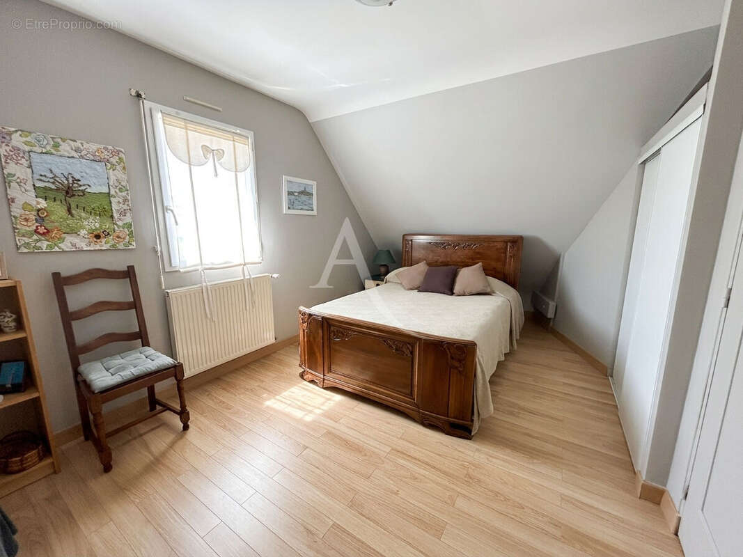 Maison familiale d'environ 179 m² en plein coeur de Saint-André-des-Eaux - photo 12