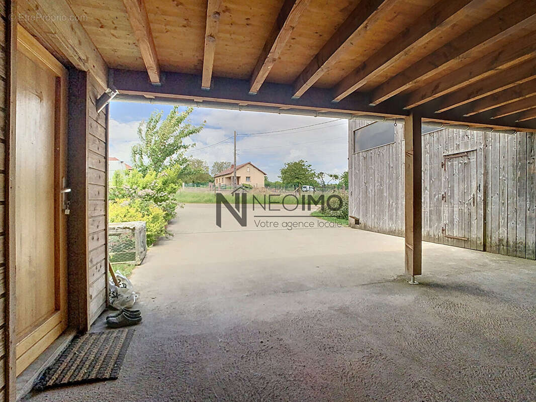 Maison à VALLEROY-LE-SEC