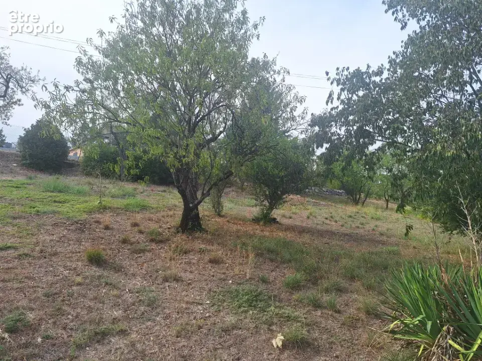 Terrain 860 m² à Manosque  - photo 3