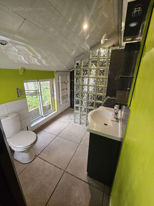 Maison à LA JONCHERE-SAINT-MAURICE