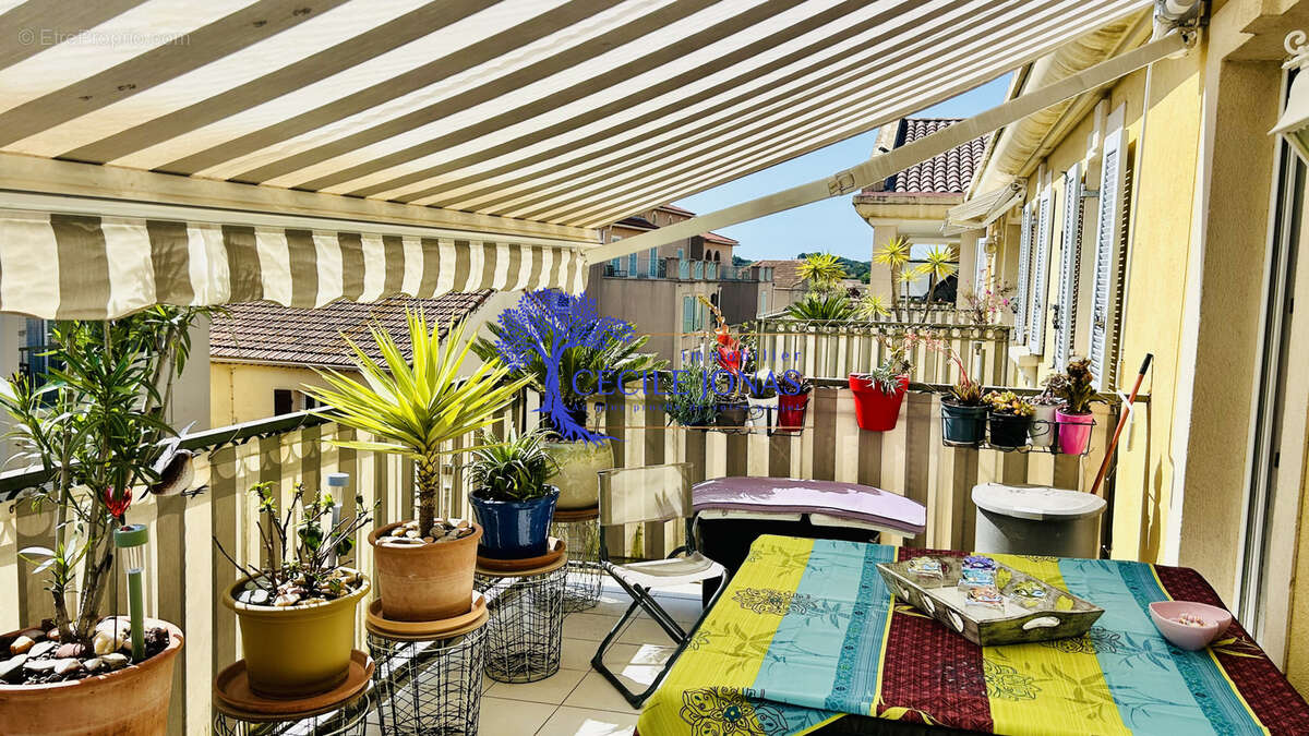 Appartement à CARQUEIRANNE