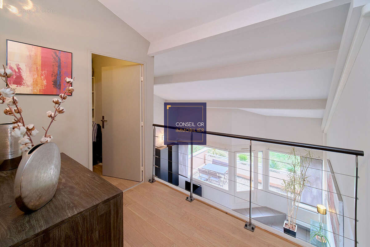 Appartement à SAINT-GENIS-LAVAL